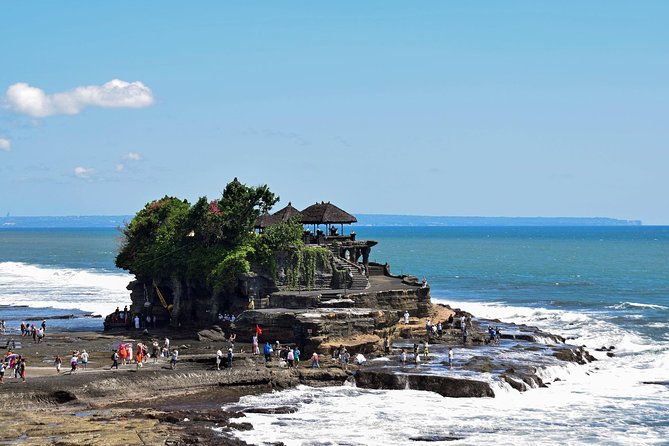1 DAY Private Car Charter / English and Japanese Drivers / Customization OK / Have fun at your own pace wherever you want! - Ubud Pickup and a Private Car Base You Can Actually Use