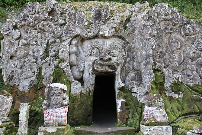 1 DAY Private Car Charter / English and Japanese Drivers / Customization OK / Have fun at your own pace wherever you want! - Picking Stops in Bali Without Getting Nickel-and-Dimed