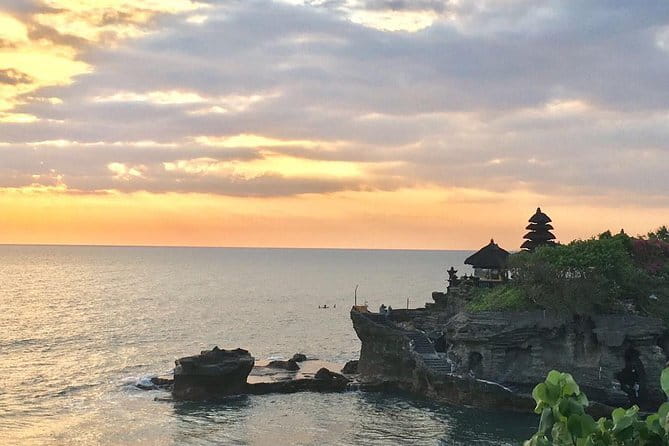 3-Day Private Sightseeing Tour of Bali with Hotel Pickup - Day 1: Tohpati, Celuk, Batuan, Tirta Empul, and Mt. Batur Views