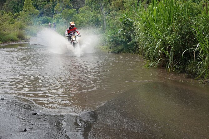 6 Hours Private Dirt Bike Tour in Ubud - The Photo-Waiting Style: How Your Guide Keeps the Ride Fun