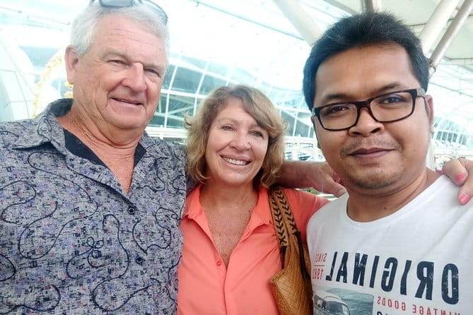 Airport Transfer Check in OR Check out Seminyak Area - Why a Seminyak Transfer Beats the On-the-Spot Taxi Choice