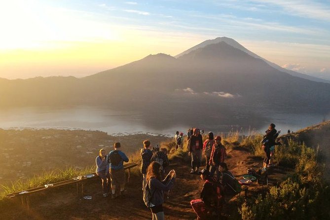 All Include: Mount Batur Sunrise Trekking Natural Hot Springs - Volcanic heat breakfast: cooking eggs and bananas the hands-on way