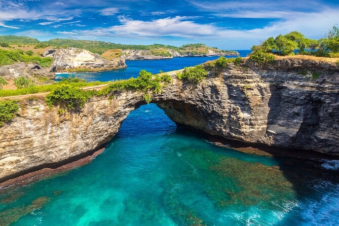 All Inclusive Nusa Penida Tour Package - How the day flows: from cliff icons to a beach cooldown