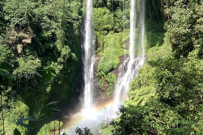 All Inclusive Sekumpul Waterfall Trekking , Handara Gate & Temple - Getting around: private car, real pickup value, and a stress-free route