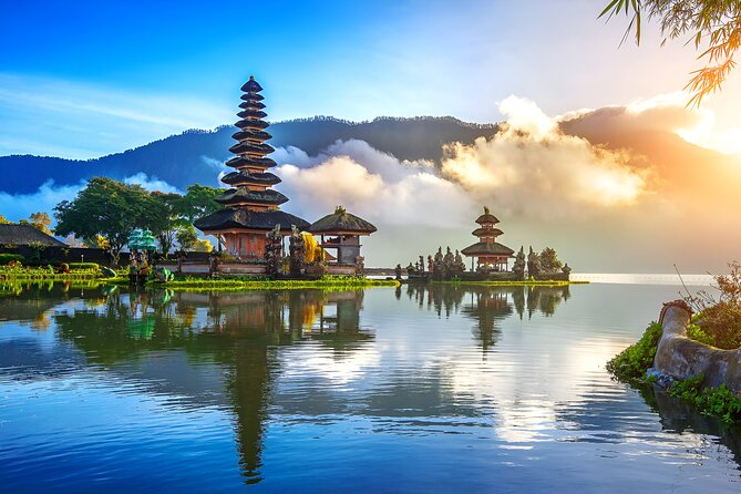 Amazing Bali Dolphin Watching Trip Experience - Ulun Danu Bratan Temple: classic Bedugul views with cultural weight