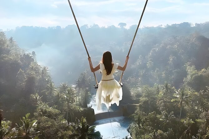 Amazing Bali Swing Experience with Ubud Full Day Tour - Sacred Monkey Forest Sanctuary: Meeting the Macaques with Respect