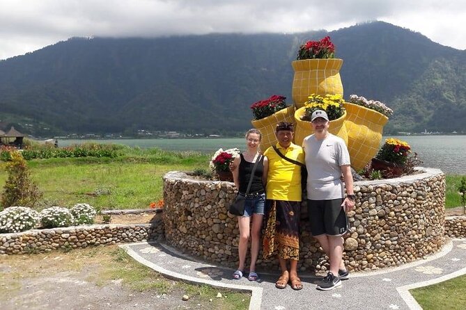 Ancient Temples and Jatiluwih Rice Terrace Private Tour - Batu Karu Temple at Mt Batukaru Foothills: Quieter Bali, Strong Atmosphere