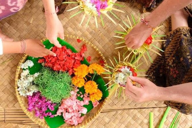 Atman Bali Journey water blessing - Canang-making at a local home: the small details that make it click