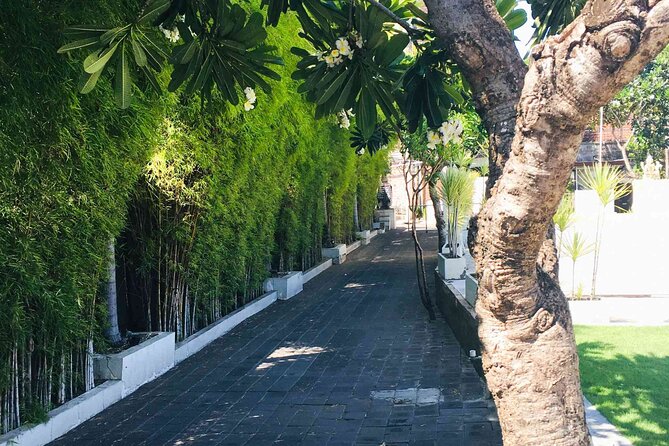 Backlanes and Hidden Sites: A Self-Guided Audio Tour in Seminyak - How VoiceMap GPS Performs in Seminyak Streets (and What to Do if It Acts Up)