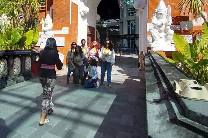 Bali airport transfer check in or check out Ubud area - Dropping back to the airport: how to avoid the last-day headache
