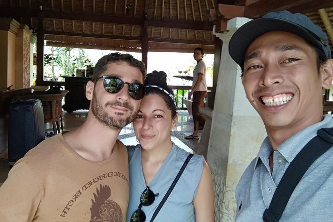Bali Airport Transport & Transfer - WhatsApp Communication: The Real Benefit During Flight Delays