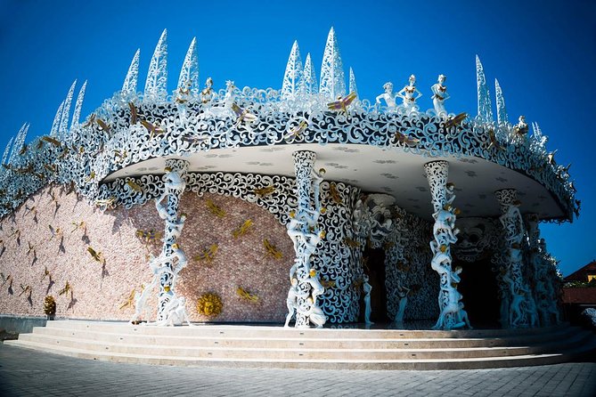 Bali Arts shopping with temples-waterfall visit. - Elephant Cave and the Tegenungan Waterfall timing