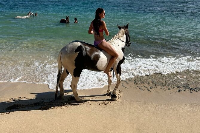 Bali Beach Horse Riding combo with waterfall All Inclusive - Kanto Lampo waterfall near Ubud: adventure plus photo time