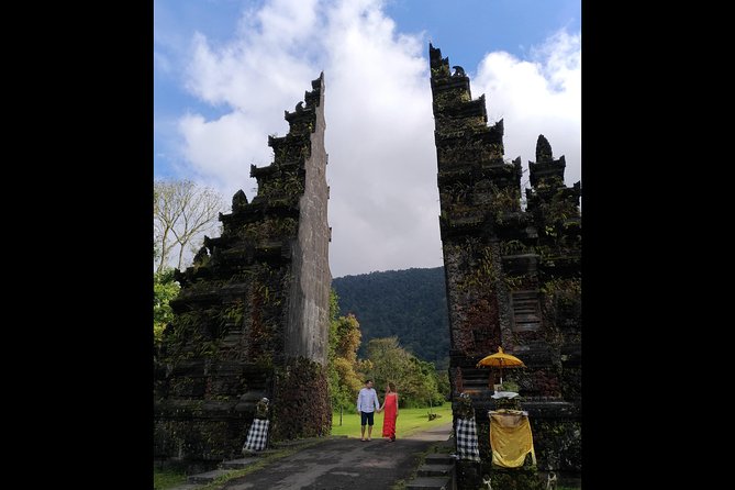Bali Beautiful Insta with Real Bali Swing - Stop-by-stop: Handara, Wanagiri, Bratan, then the Bali Swing