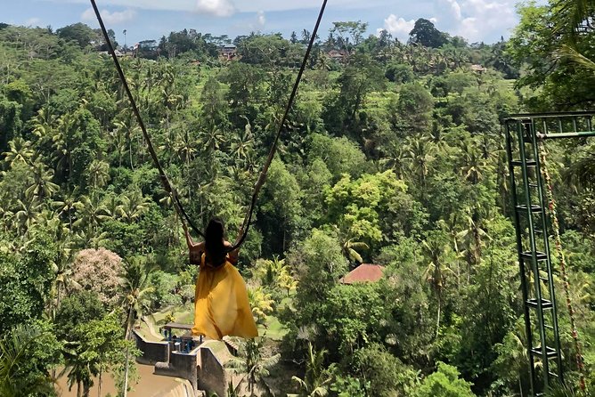 Bali Beautiful Insta with Real Bali Swing - Ulun Danu Bratan Temple: the lake-temple that looks like it floats