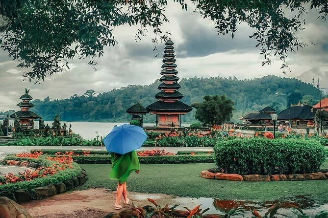 Bali: Bedugul Temple, Banyumala Waterfall, UNESCO Rice Terrace - Ulun Danu Bratan Temple: the lake plateau stop that frames the whole day
