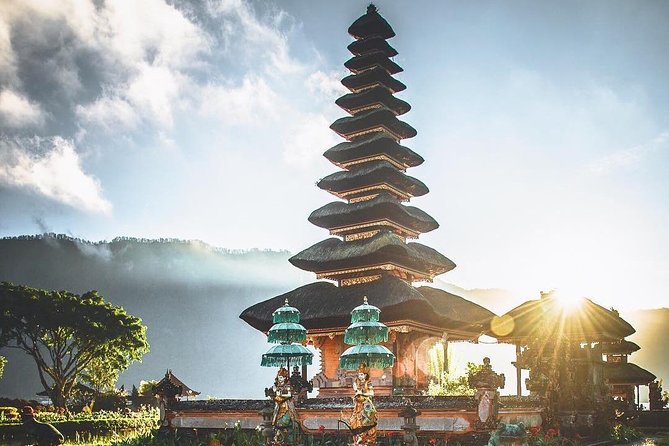 Bali BEST Things to Do Private Full-day Tour from Your Hotel - Ubud’s Tegalalang rice terraces: green views you can actually walk
