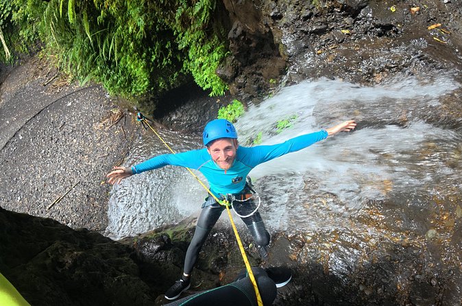Bali Canyoning Trip – Explore Hidden Waterfalls & Gorges - After Canyoning: Shower, Lunch With a View, and Your Media Stored
