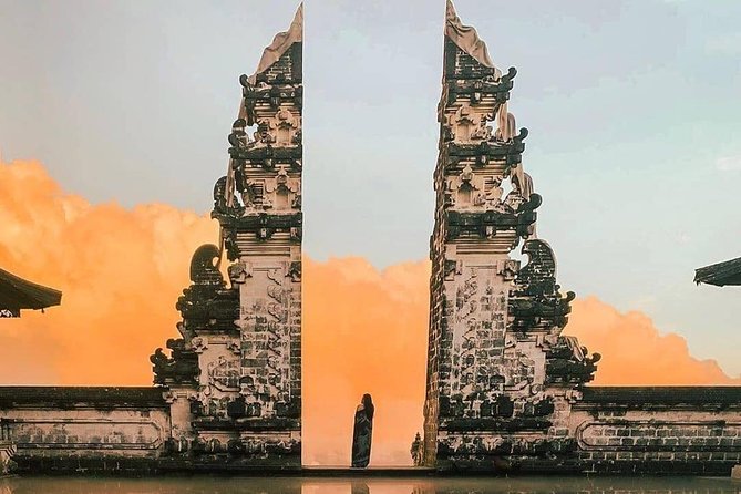 Bali Culture and Choose Your Bali Tour Route in Bali with Bali driver-Free WIFI - Tegalalang Rice Terrace: iconic views and that swing moment