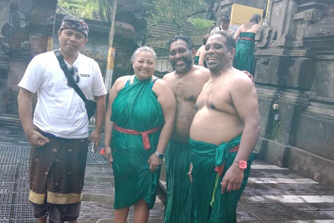 Bali Culture And Spring Temple Private Guided Tour - Batubulan Barong and Kris Dance: Good vs Evil, performed live