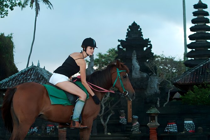 Bali Horse Riding in Saba Bay for 1 Hour with Pick Up Service - Horses and guides: gentle rides, real human help