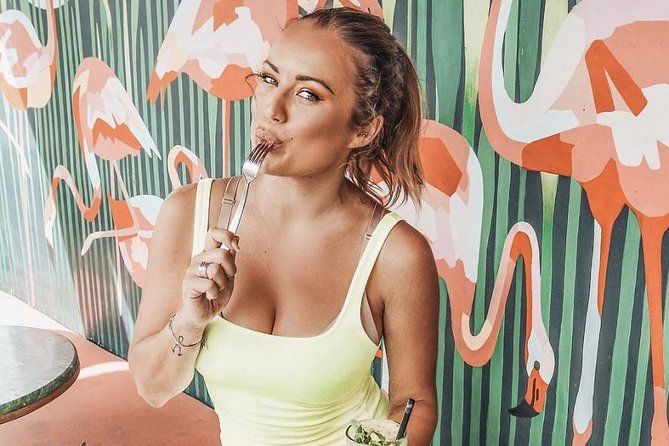 Bali Instagram Foodie Experience (Private Tour) - Neon Palms dinner with cocktails: the finishing move