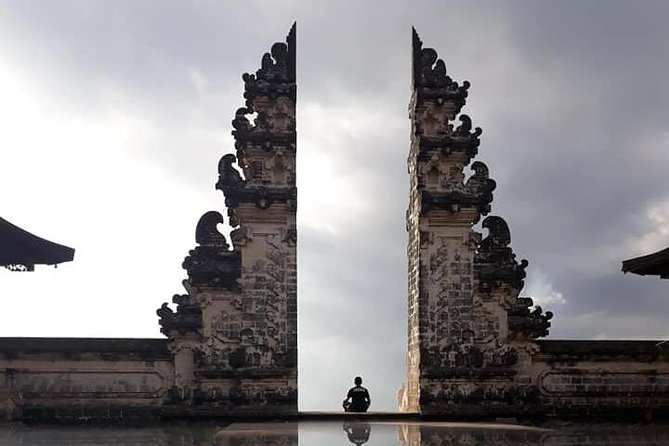 Bali Instagram Tour : Heaven Gate Tour - Tirta Gangga - Tukad Cepung Waterfalls - Tirta Gangga Water Palace: Koi, Statues, and the 11-Tier Fountain