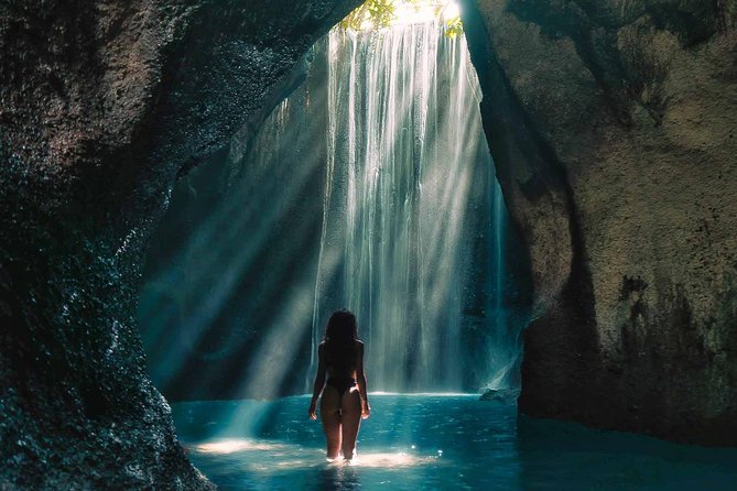 Bali Instagram Tour : Heaven Gate Tour - Tirta Gangga - Tukad Cepung Waterfalls - Tukad Cepung Waterfall: The Cliff-Cave Feeling and the Light Window