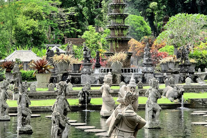 Bali Instagram Tour : Heaven Gate Tour - Tirta Gangga - Tukad Cepung Waterfalls - Timing, Weather Reality, and What to Bring