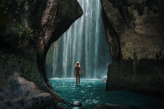 Bali Instagram Tour: The Most Scenic Spots - Stop 1: Lempuyang Temple and the Gate of Heaven Framing
