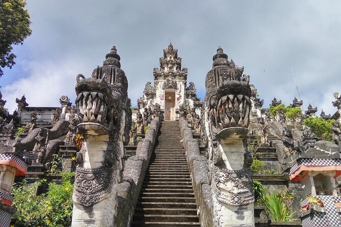Bali Instagram Tour: The Most Scenic Spots - Stop 2: Tirta Gangga Water Palace in 30 Minutes