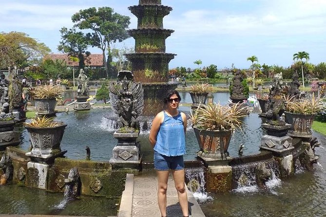 Bali Instagram Tour: The Most Scenic Spots - Guides, Posing Help, and How They Improve Your Results