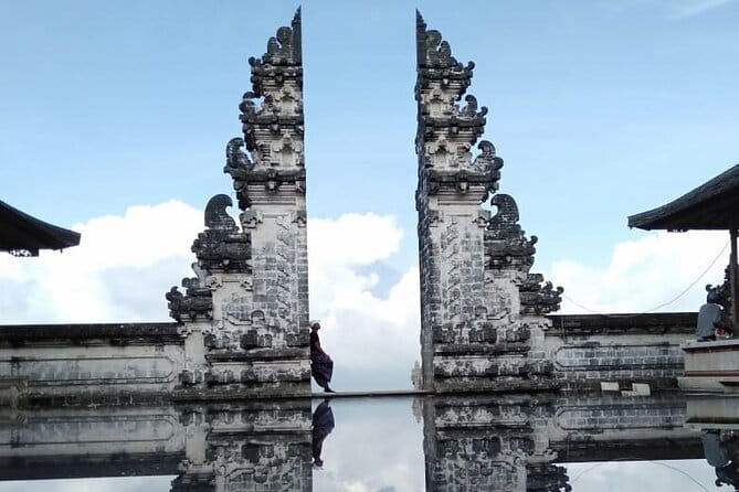 BALI INSTAGRAM TOURS; Heaven Gate, Tirta Gangga, Tukad Cepung waterfall - Price and logistics that actually matter