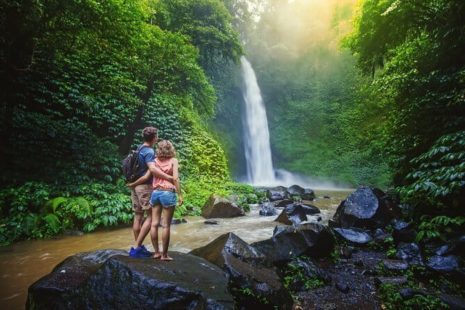 Bali Instagramable Tour: Gates of Heaven Lempuyang - Water Palace - Waterfall - Practical logistics: timing, transportation comfort, and photo readiness