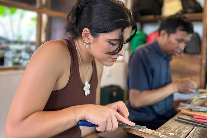 Bali Jewelry Silver Class in Uluwatu with Gold Plating Option - How the Uluwatu Silver Class Fits Into Your Day