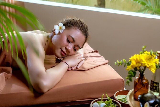 Bali Luxury Spa 2 Hour massage & Flower bath - Body scrub (30 minutes) and yogurt moisturizer (15 minutes): the skin care payoff