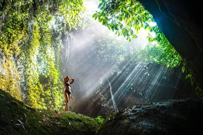Bali: Pakerisan River Tubing Adventure with Rapids, Guide & Lunch - Gear, showers, lockers: the comfort details that make a difference