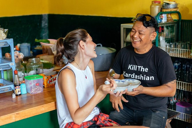 Bali Private Food Walking Tour With Locals: The 10 Tastings - Kuta Puri Bungalows Spa and the Royal Palace Grounds: Stories From the Outside
