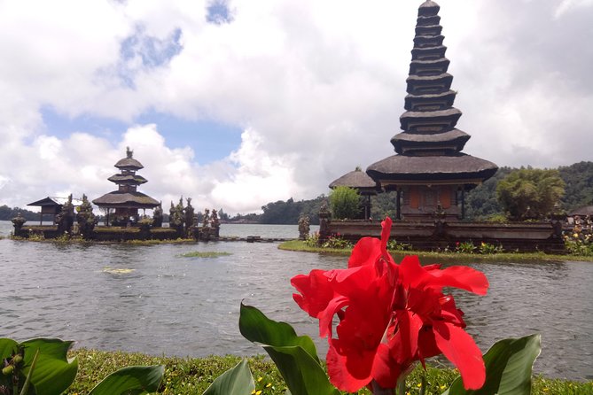 Bali Private Tour: Ulun danu Temple, Iconic Handara Gate & Tanah lot sunset. - Smart Tips for an 10:00 am Start and Temple-Day Energy