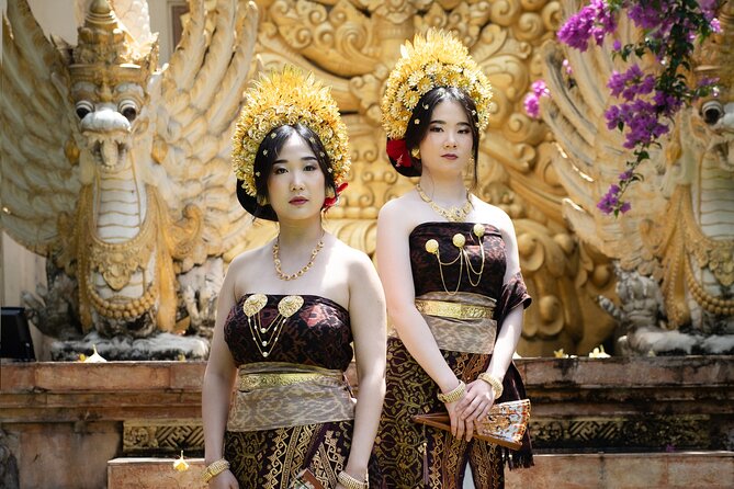 Bali Professional Photoshoot in Traditional Dress Outfit - Seminyak Setup: What You’re Getting for $89.99