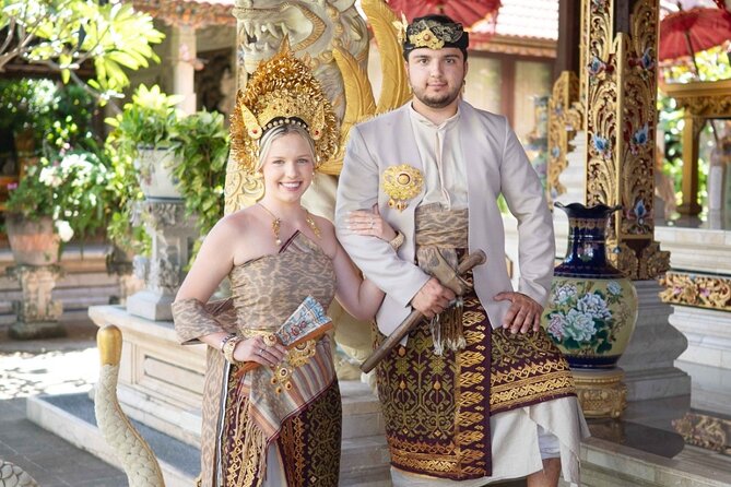 Bali Professional Photoshoot in Traditional Dress Outfit - Dress Choice and Makeup with a Professional MUA