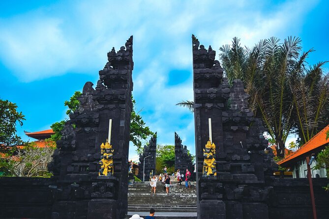 Bali Pura Taman Ayun Temple, Monkey Forest & Tanah Lot Excursion - Taman Ayun Temple in Mengwi: Royal Heritage With Moats and Carved Gates