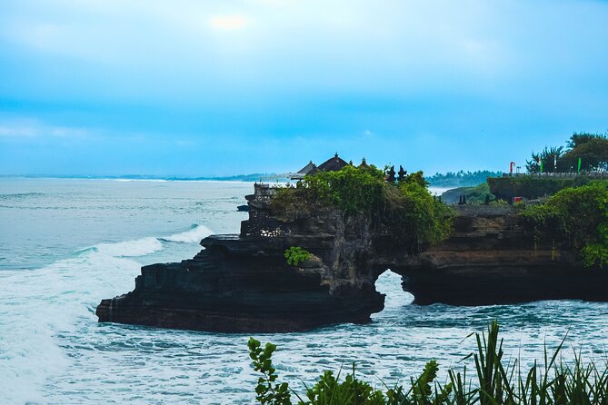 Bali Pura Taman Ayun Temple, Monkey Forest & Tanah Lot Excursion - The Food and Those Extra Stops: Enjoy the Snack, Then Keep Your Time in Mind