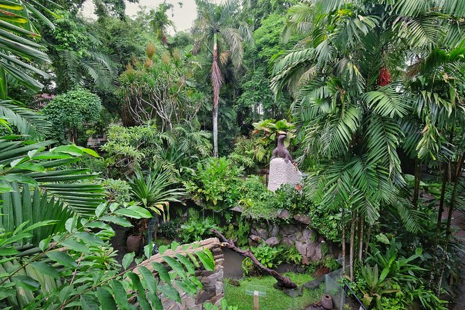 Bali Reptile Park Entrance Ticket - Reptile encounter and show: hands-on moments that change the experience