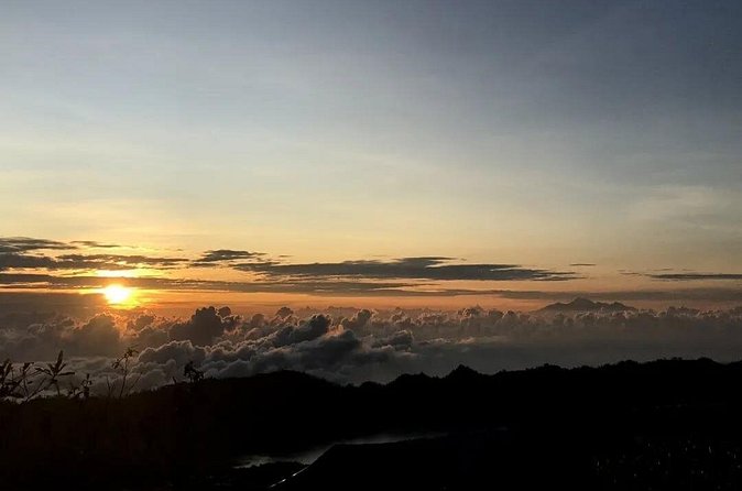 Bali Scenic Mount Batur Hike - What to wear and how to plan for the cold morning air
