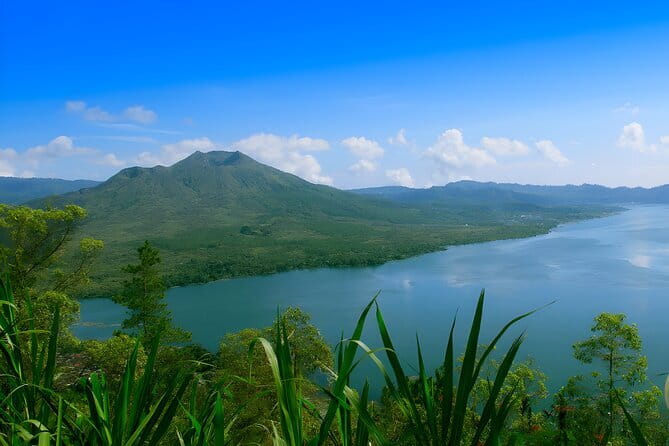 Bali Sekumpul with Fiji Waterfall & Bedugul Temple (Private Tour) - Stop 2: Fiji Waterfall, Close by, Worth the Effort