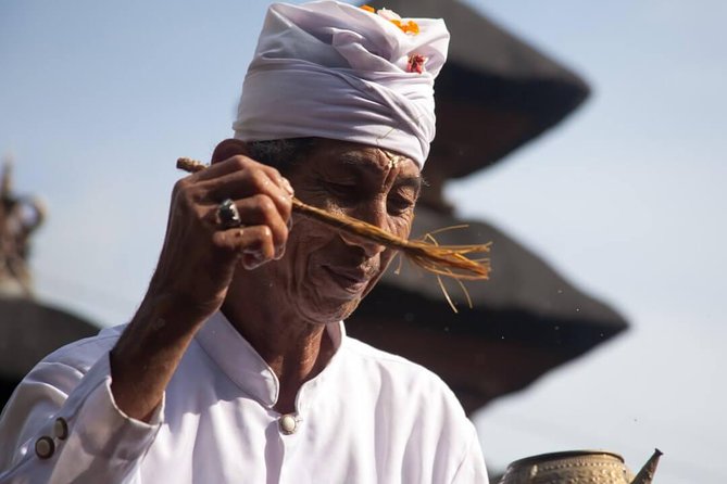 Bali Shaman,Palm Reading,& Spiritual - Bali Shaman, Palm Reading, & Spiritual in Ubud: what you’re really paying for