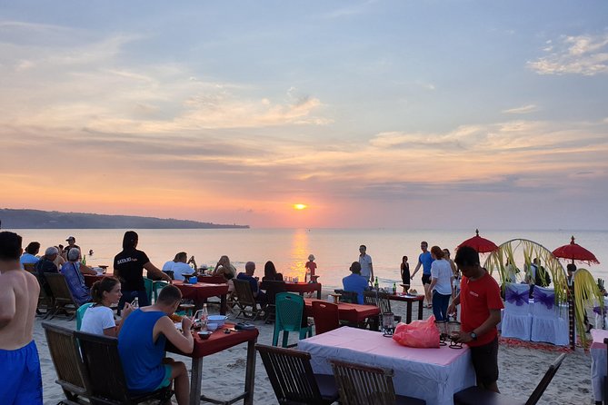 Bali Spa Tour, Beaches, Uluwatu Temple Sunset & Jimbaran Bay Dinner - Beach Stop 1: Tanjung Benoa’s Banana Boat (15 Minutes of Pure Goofiness)