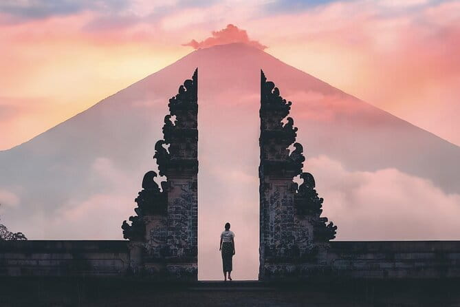 Bali Spiritual Shamanic-Palm Reading, Temple Healing Tour - Ubud healing stop: choosing palm reading, mantra healing, or both