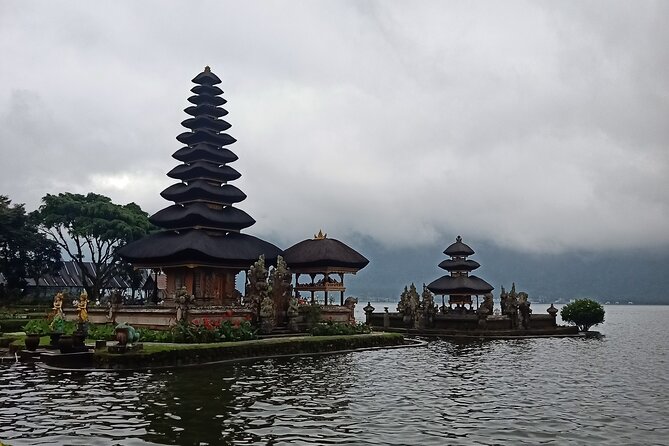 Bali Tanah Lot, Ulun Danu Beratan & Jatiluwih Rice Terrace - Optional waterfall and the extra photo entrance fees
